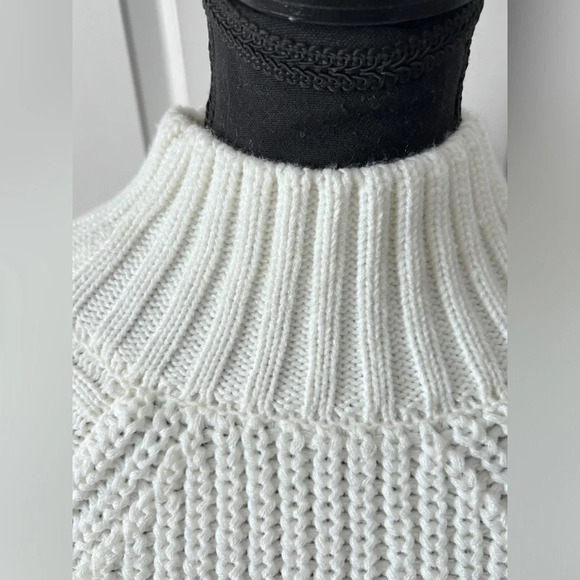 Choies | 100% Acrylic Cold Shoulder Knit Sweater | Size XL - Picture 8 of 9